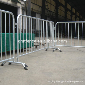 Hot galvanized metal road safety fence barrier manufacturers